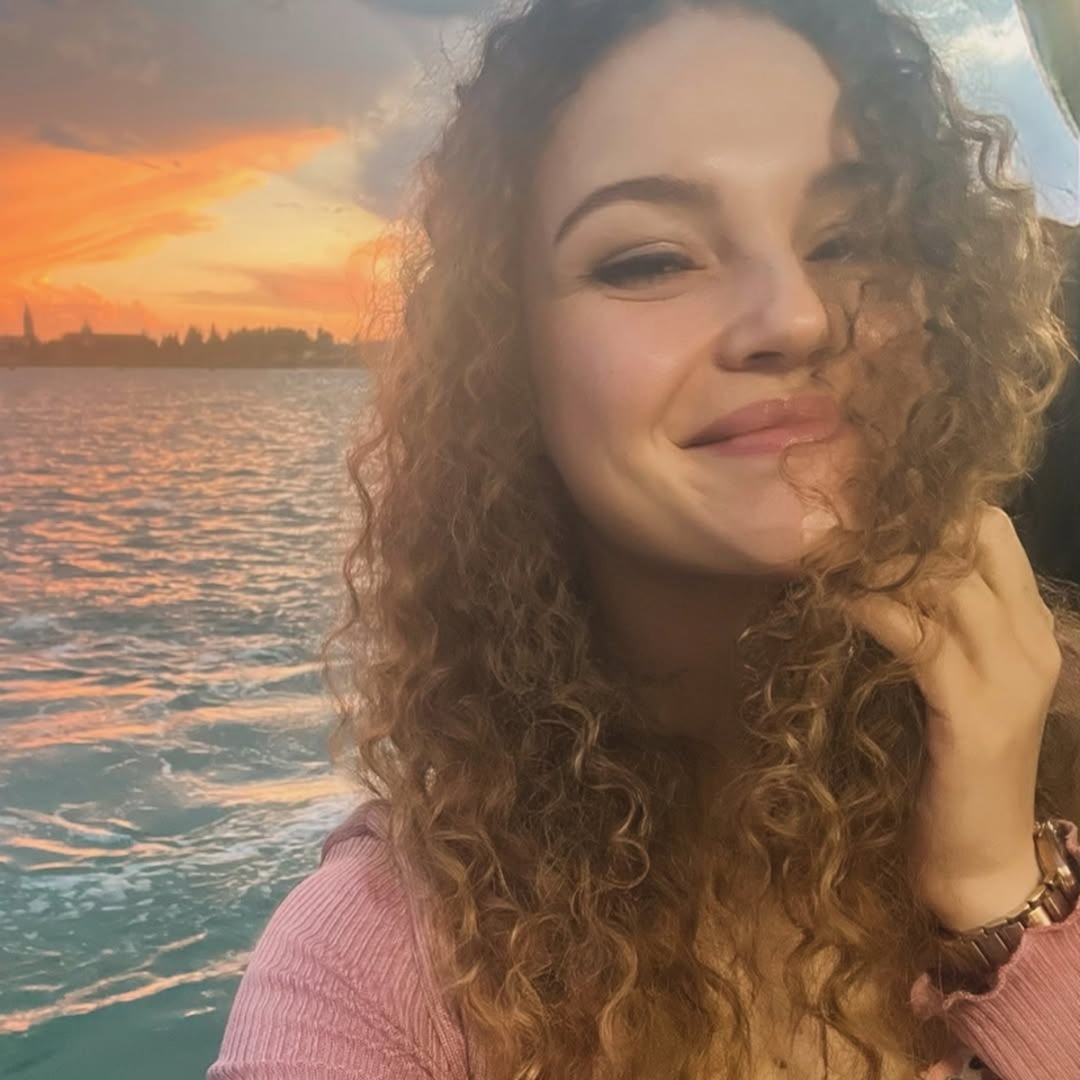 Influencer Maria Eftimova dies 28 while climbing the mountain