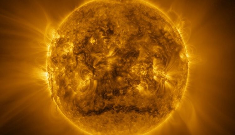 solar_orbiter_s_widest_high-res_view_of_the_sun-(1).jpg