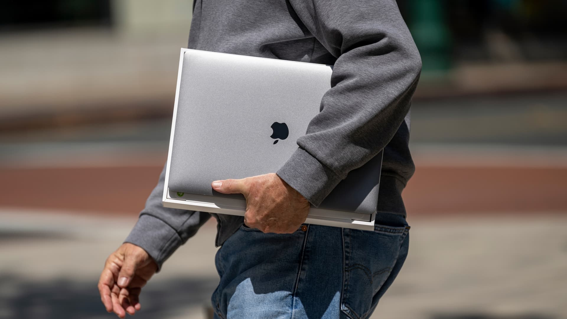 Apple devices to supply the Georgia Hospital in a first for the USA