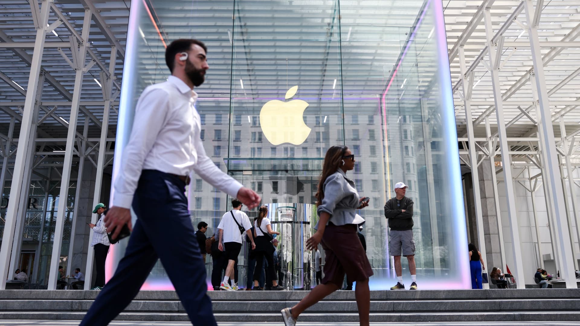 6 portfolio names obliged to make 2.0 large US investments