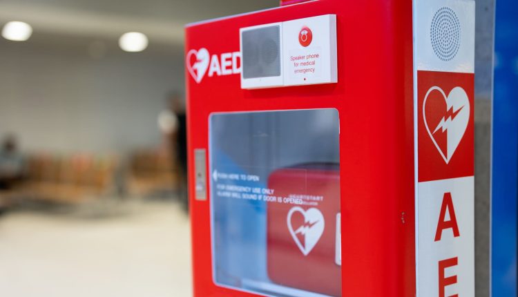 Cardiac arrest at work and often fatal employment risk

