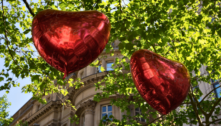 Congrats! Woman Goes Viral Over Her Sweet Reaction To Fiancé's Surprise Proposal (VIDEO)