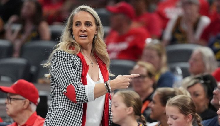 Becky Hammon strikes Aces after 27-point loss against fever

