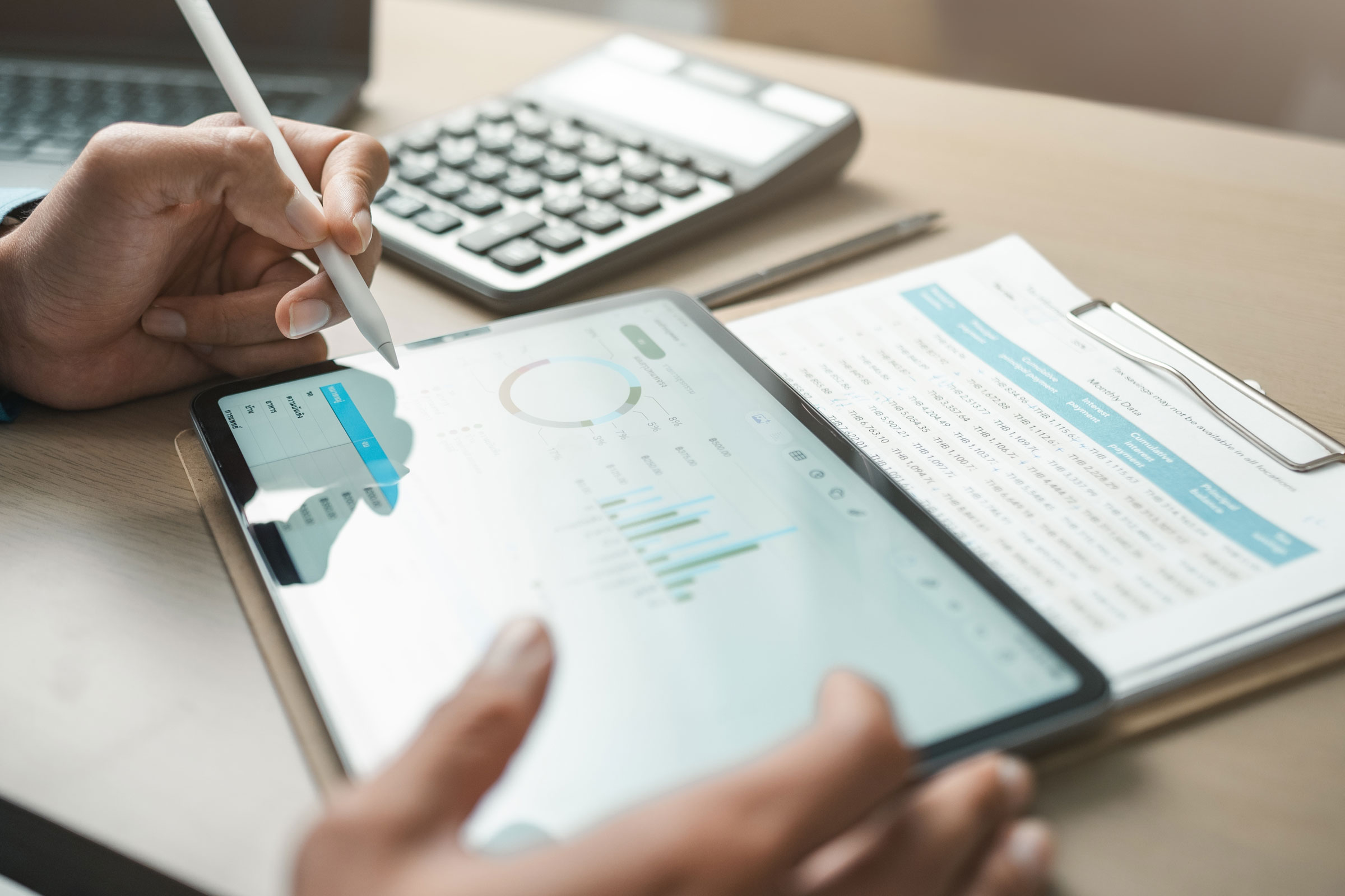 Coordinated investment and wealth strategy for high-net-worth investors